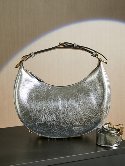 フェンディバッグ正面デザイン